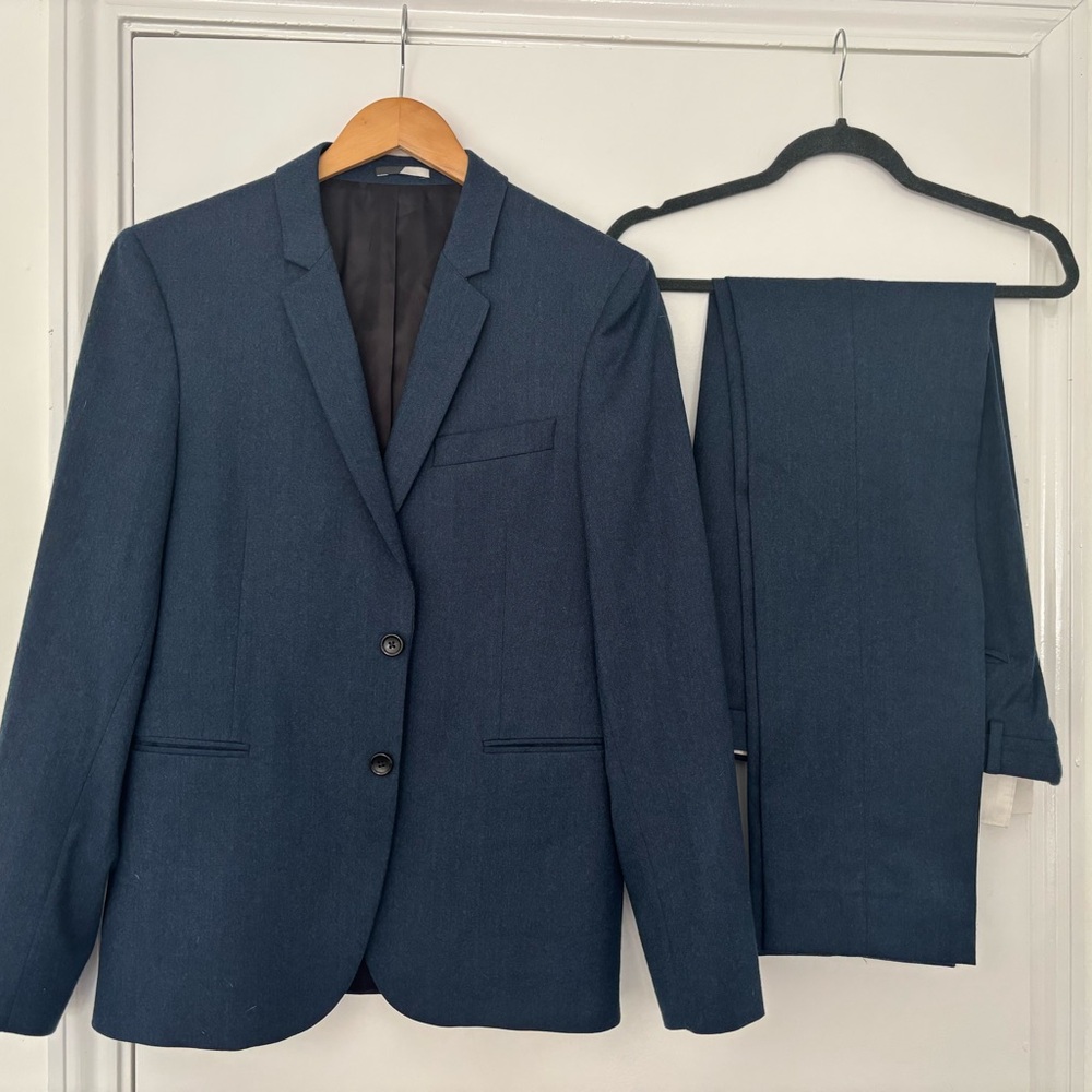Paul Smith Navy Wool Suit 40R with size 34 Pants